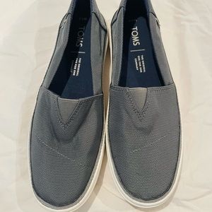 Toms Slip on Sneakers